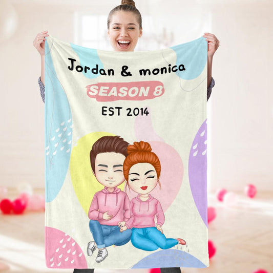 Snuggle Sweethearts - Personalized Couple's Fleece Blanket with Names, Perfect for Cuddling and Gifting - Unique Memento