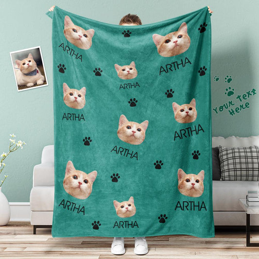 Purr-sonalized Paws - Custom Cat Face Blanket with Personalized Pet Photo and Text, Perfect Snuggly Gift for Cat Lovers - Unique Memento