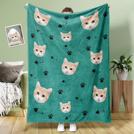 Purr-sonalized Paw-traits - Custom Cat Face Blanket with Claws and Fish Spines, Perfect Cozy Gift for Pet Lovers - Unique Memento